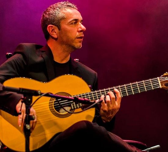 Javier Navarro. Guitarrista Flamenco